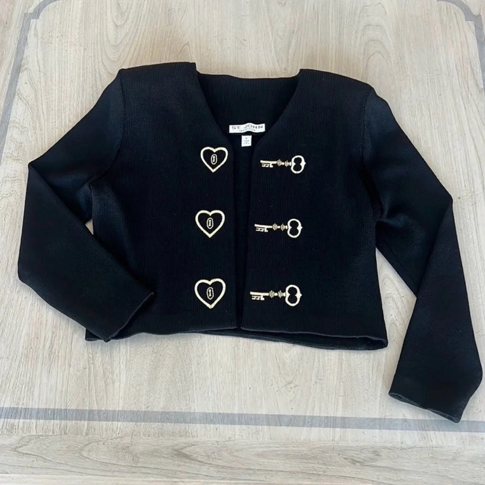 St. John Ladies Black Blazer with Heart and Key Accents - Picture 1 of 7